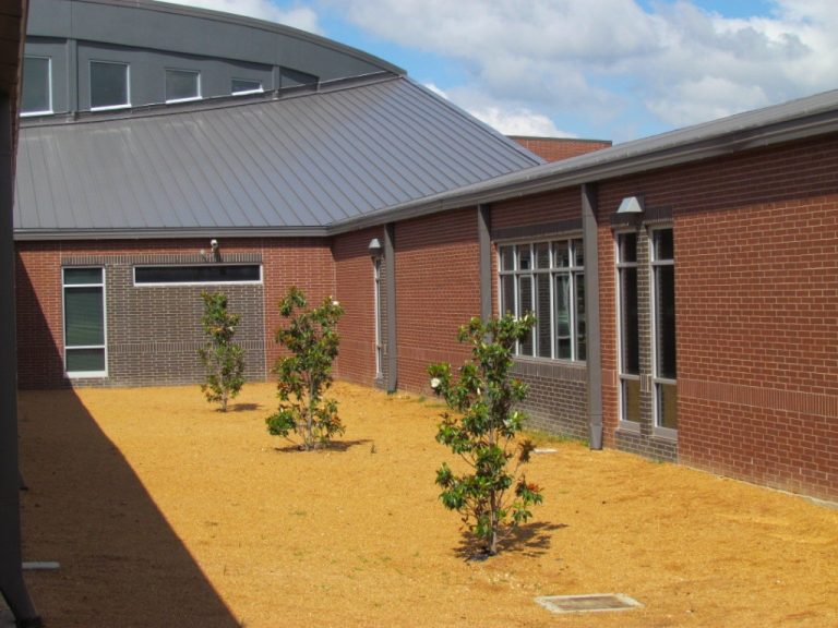 Metal Roofing For Your Commercial Building Vera Roofing Construction