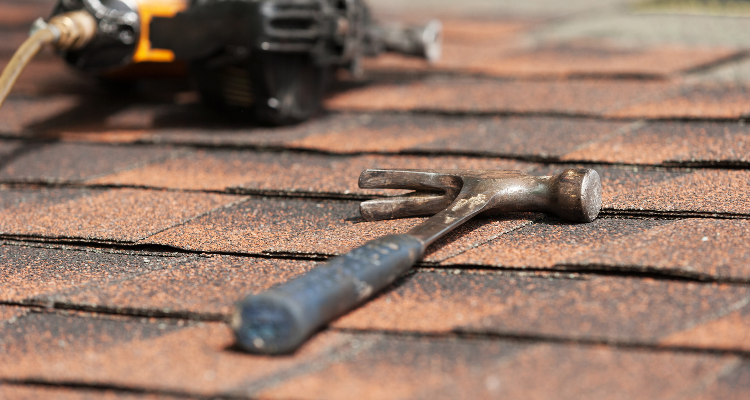 The Benefits of Regular Roof Maintenance: Keeping Your Roof in Top Condition
